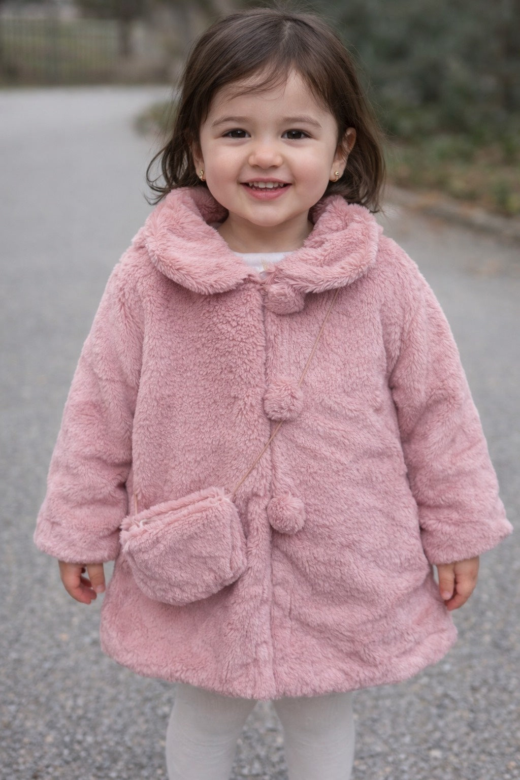 Çanta Detaylı Peluş Kürk Mont