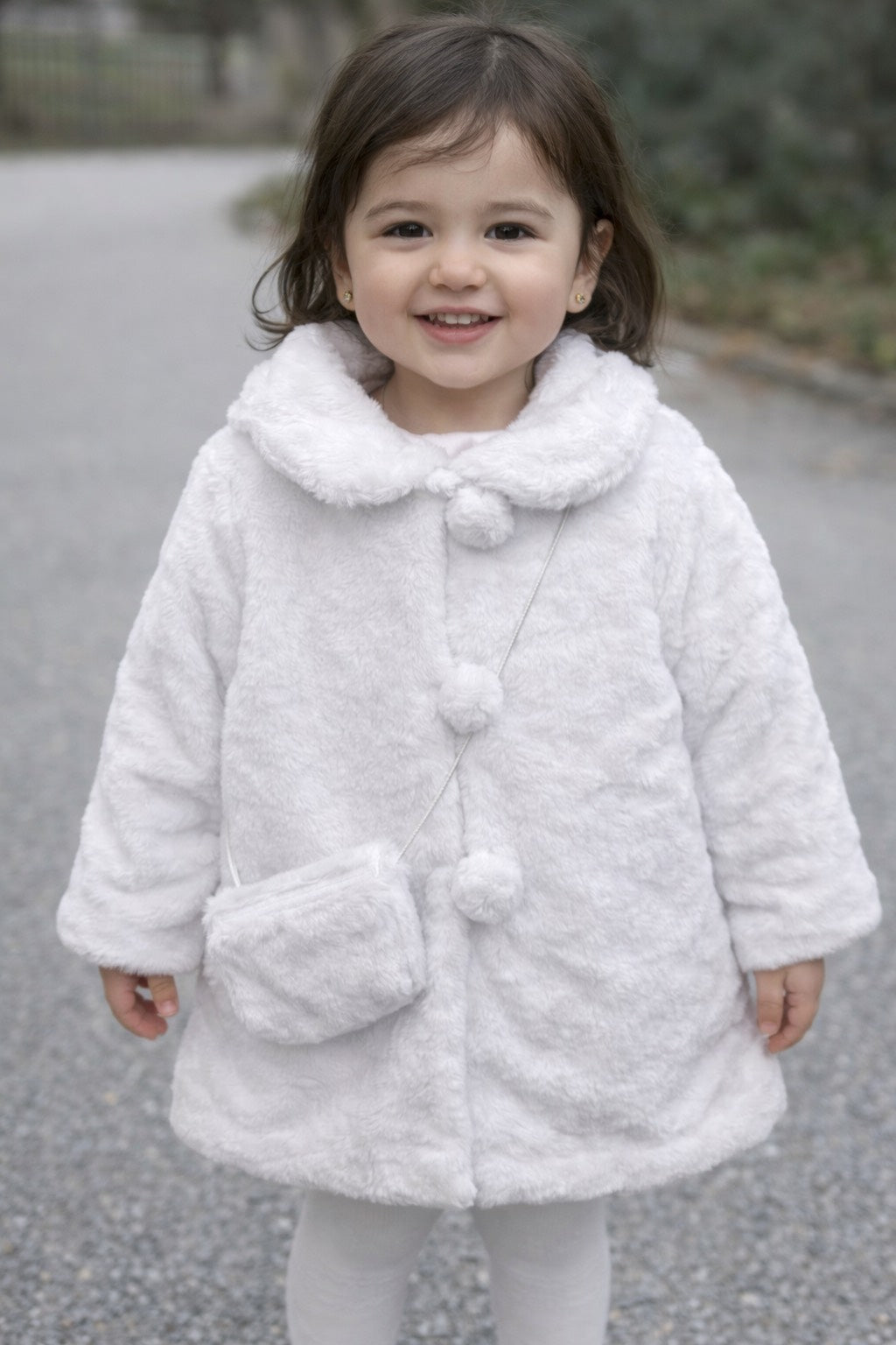 Çanta Detaylı Peluş Kürk Mont