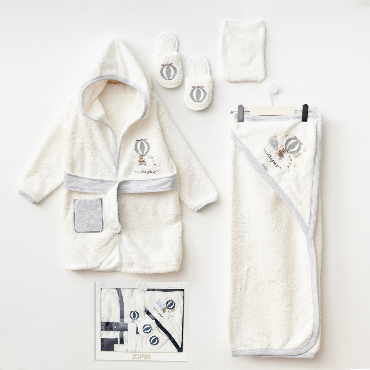 Balon Desenli Bornoz Takımı